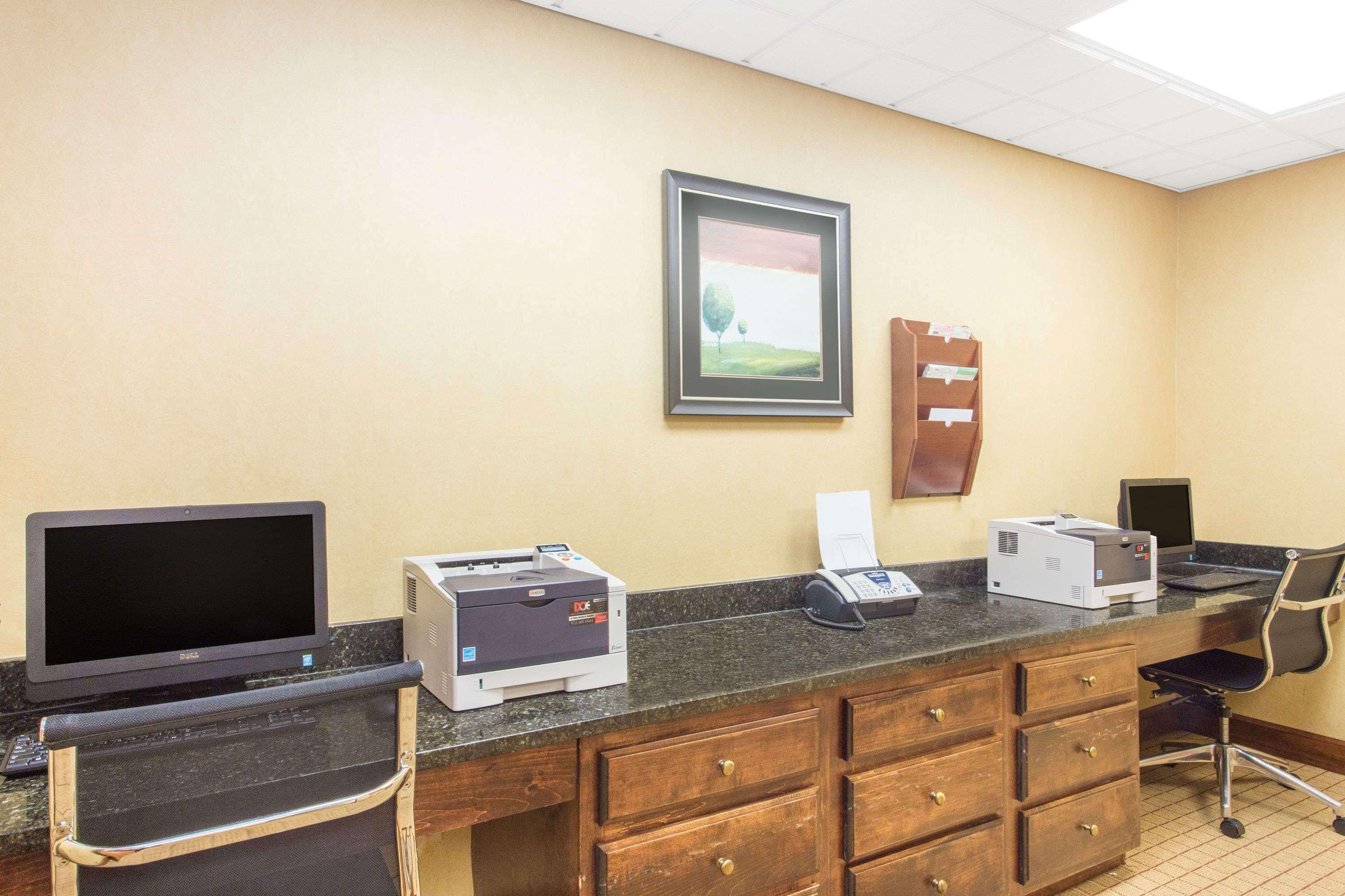 Wingate By Wyndham Savannah Pooler Extérieur photo